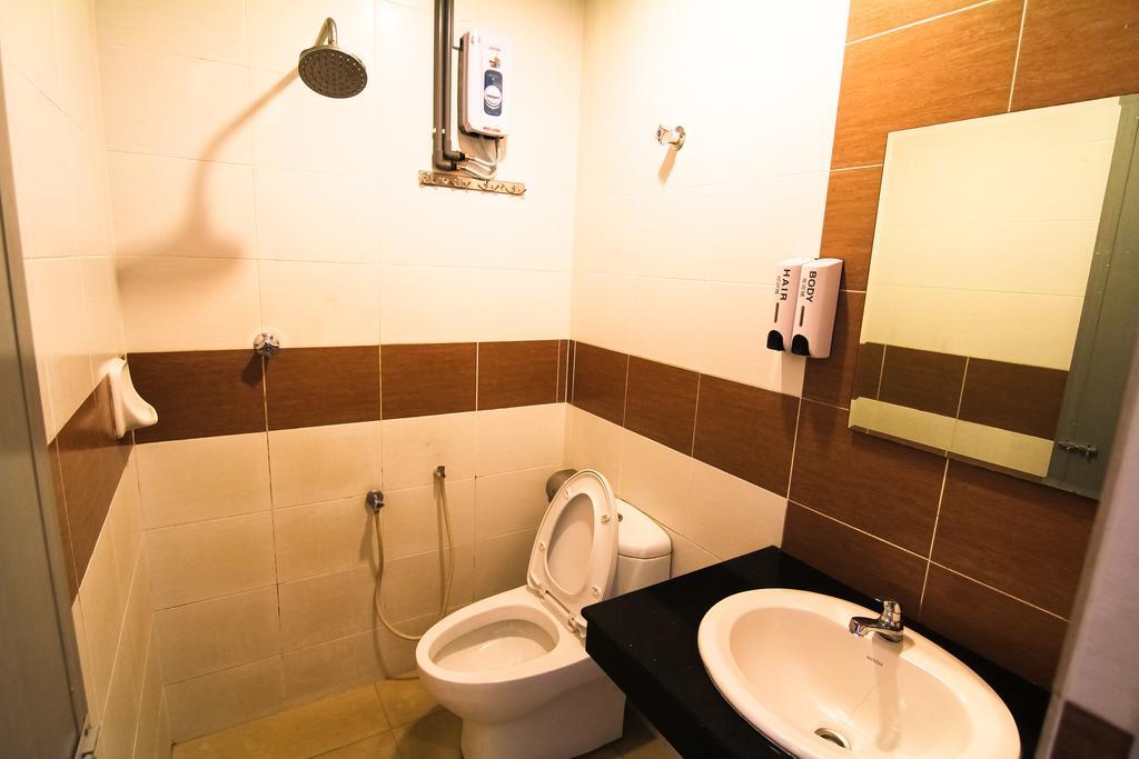 Jaya Hotel 2*